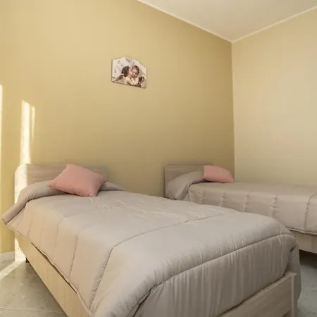 Sicilia Bedda House شقة